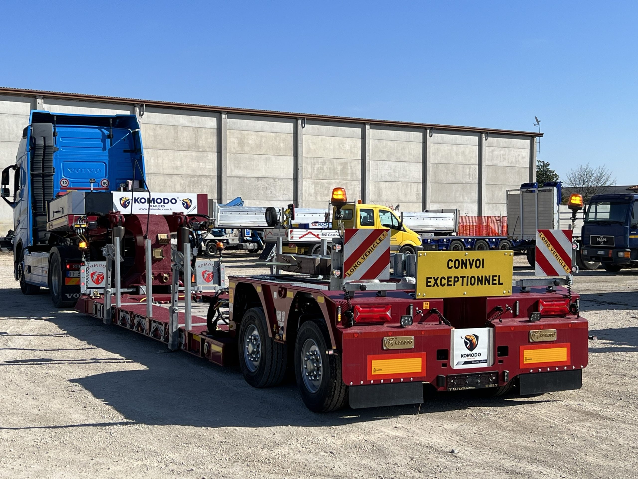 Semirimorchio culla allungabile e allargabile