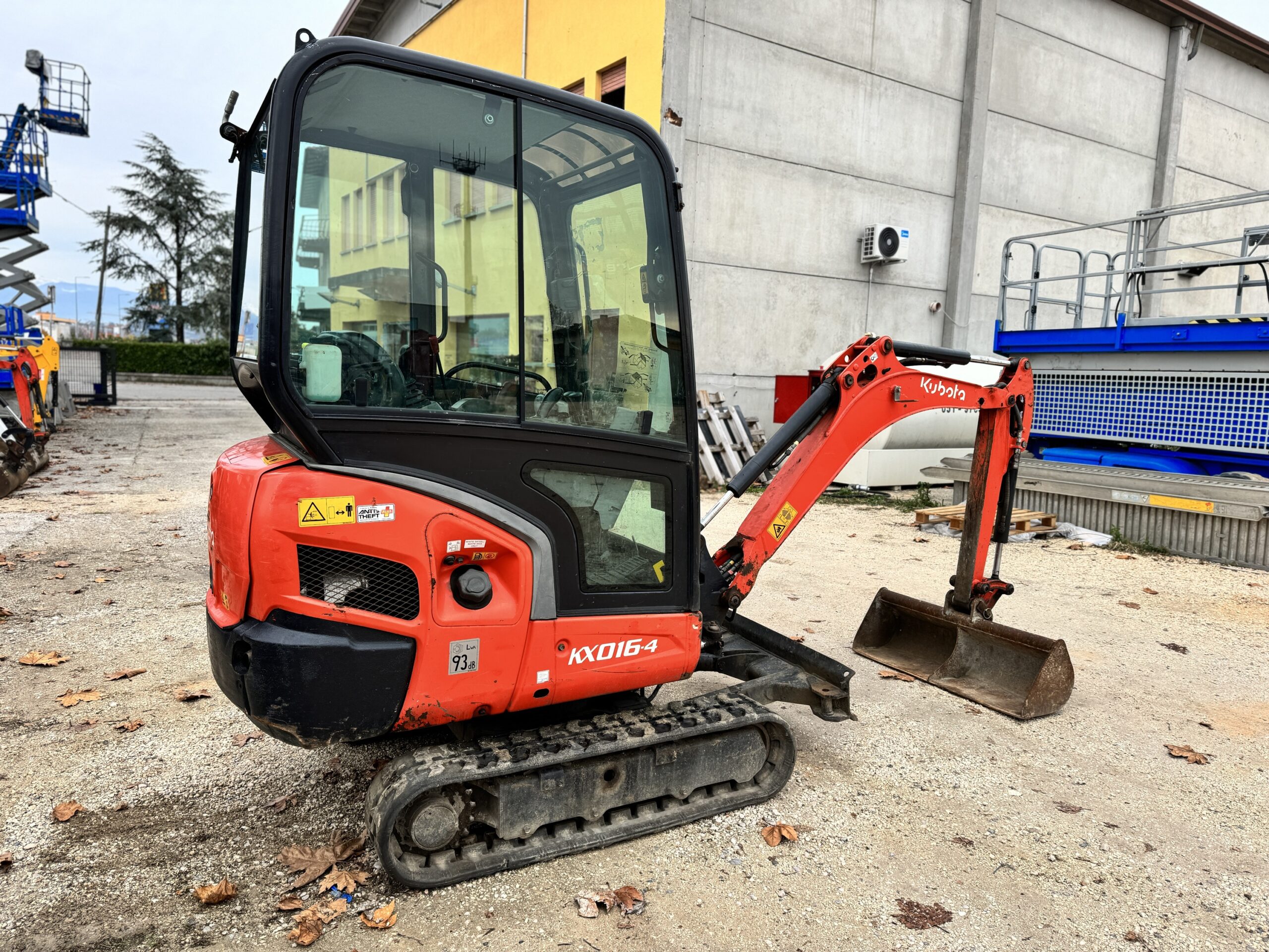 Mini Escavatore KUBOTA KX016-4 cabina