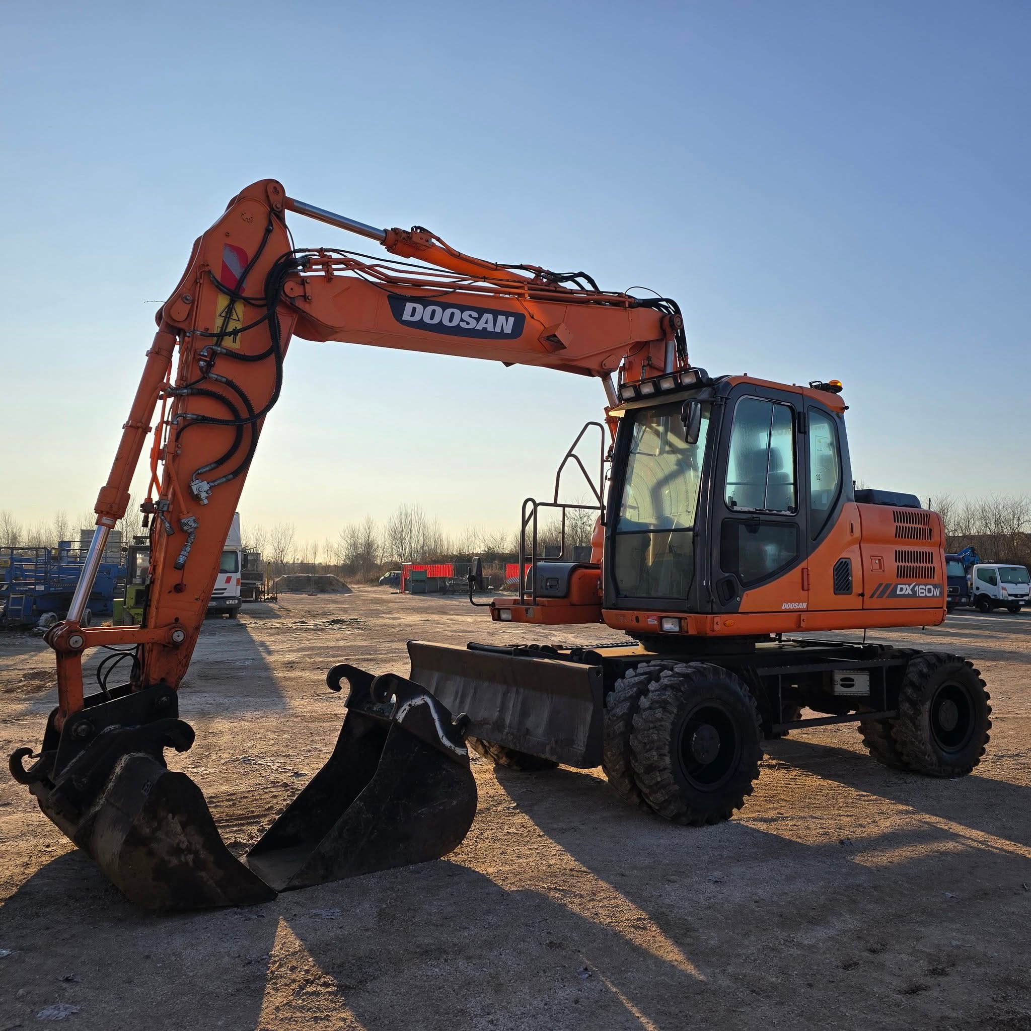DOOSAN DW 160W