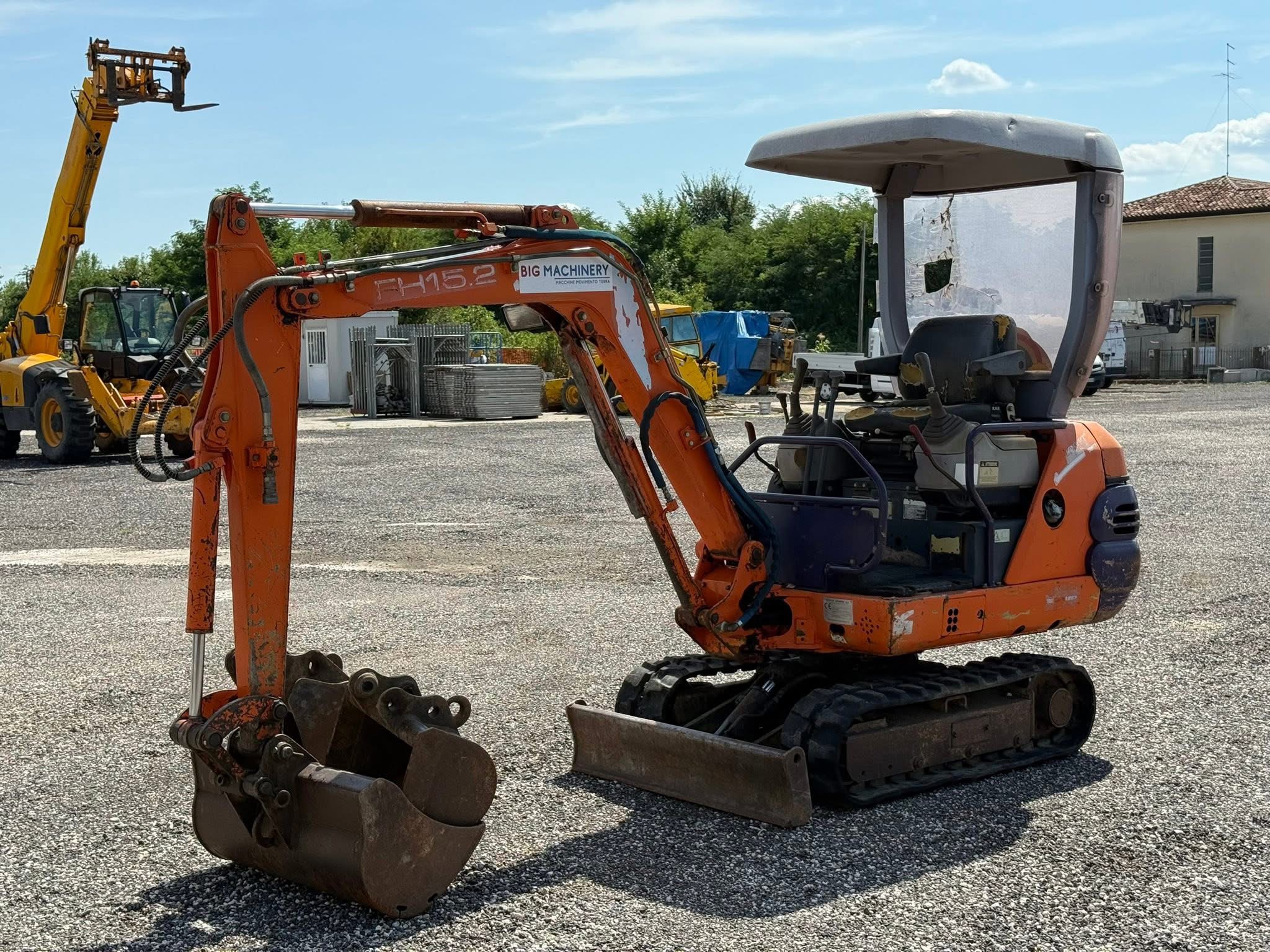MINI ESCAVATORE FIAT HITACHI FH 15.2