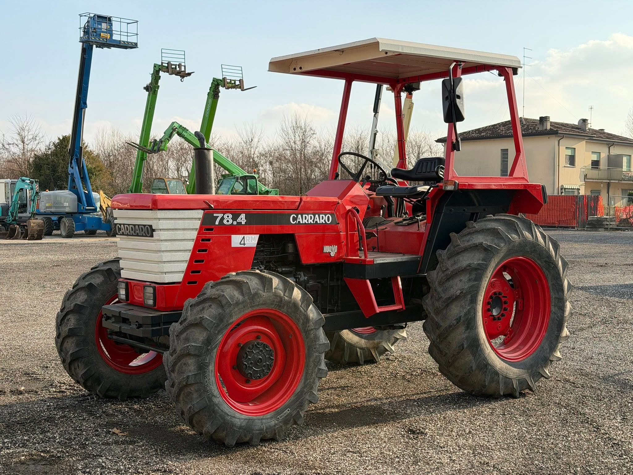 TRATTORE AGRICOLO CARRARO