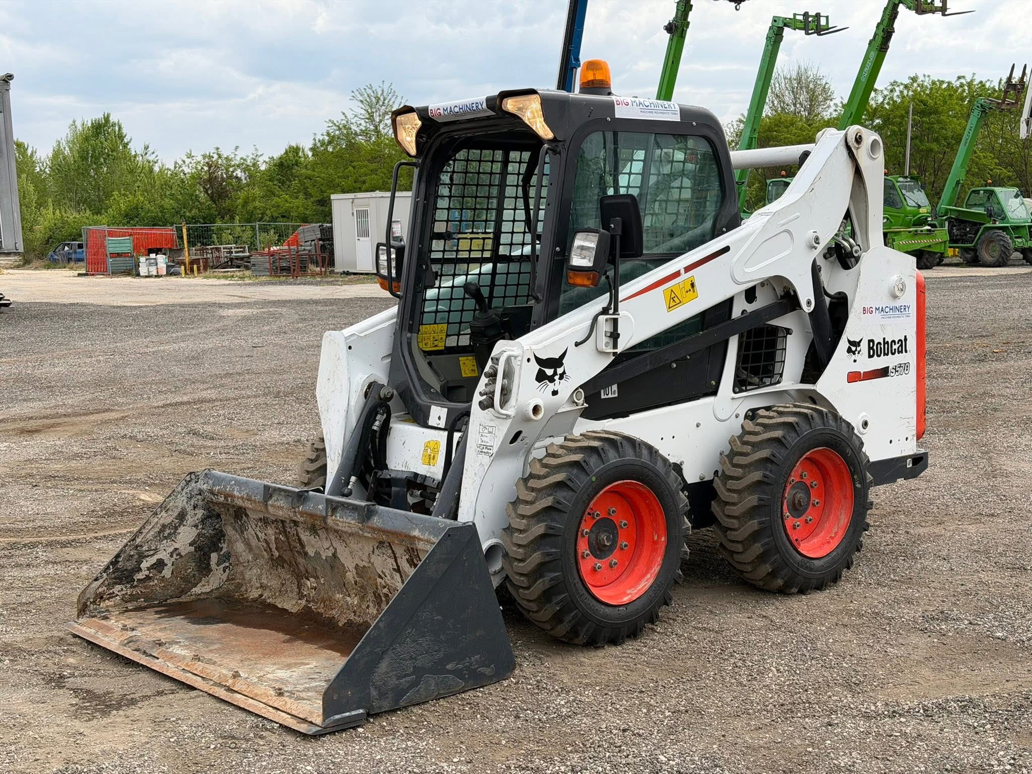 BOBCAT S570